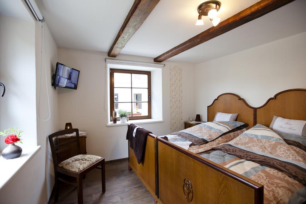 Pension Alte Schmiede Zabeltitz Quarto foto